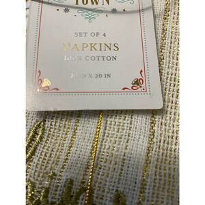 NWT Twinkle Town Set of four napkins holiday